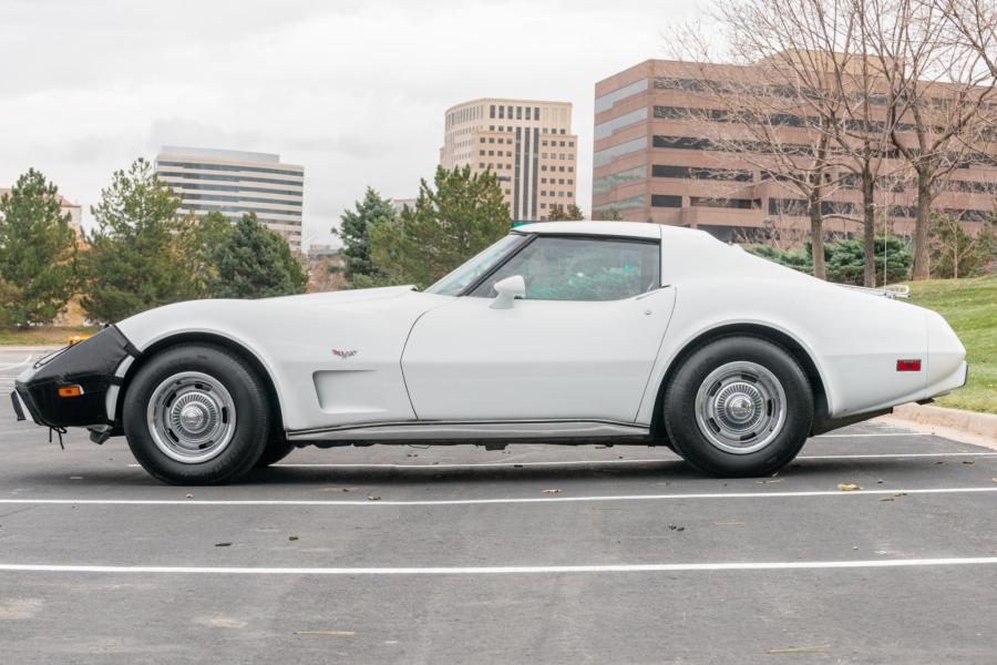  Chevrolet Corvette (1YZ67) 1977 года  (фото 9 из 66)
